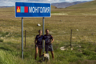 Illustration de l'article : 17 photos captivantes de Diuna, Chien Loup Tchécoslovaque enchaînant les périples en famille