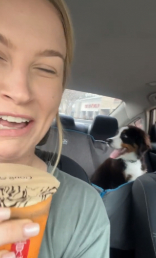 Illustration de l'article : L’émouvante réaction de cet homme, lorsqu’il découvre que sa femme a adopté un chiot en cachette (vidéo)