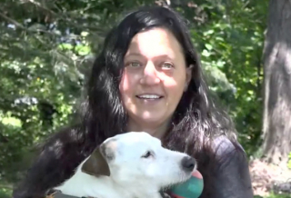 Illustration de l'article : Le retour miraculeux d'un chien disparu grâce à la générosité d'un adolescent et d'une communauté unie