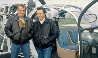 Illustration de l'article : Comme un 6e sens, la chienne du regretté Jean-Paul Belmondo avait pressenti le danger lors d’un tournage (vidéo)