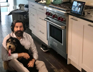 Illustration de l'article : 9 chiens qui ont conquis les cœurs de papas qui refusaient catégoriquement d'en avoir