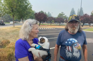 Illustration de l'article : Grâce au grand cœur des donateurs, ce vétéran a pu obtenir un chien d’assistance