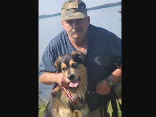 Illustration de l'article : Un chiot d’un an sauve la vie de son maître, victime d’une crise cardiaque en pleine nuit